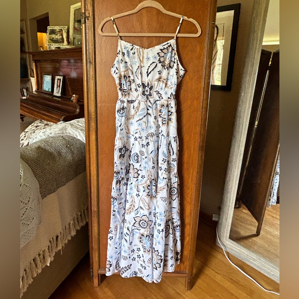 NWOT Ann Taylor Midi Dress. Extra Small.